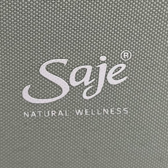 Saje Natural Wellness Cosmetic Toiletry Zip Bag Mint Green Gold Hardware NWOT - Picture 2 of 10